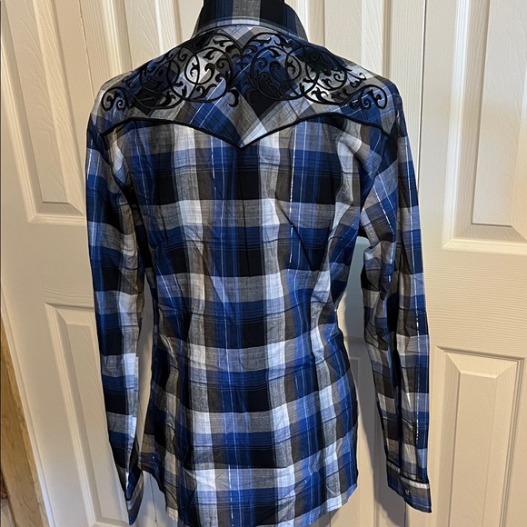 Blue Plaid pearl snap - Picture 2 of 4